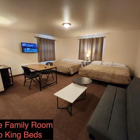 Stay Inn Niagara Falls Vacation Studios-3